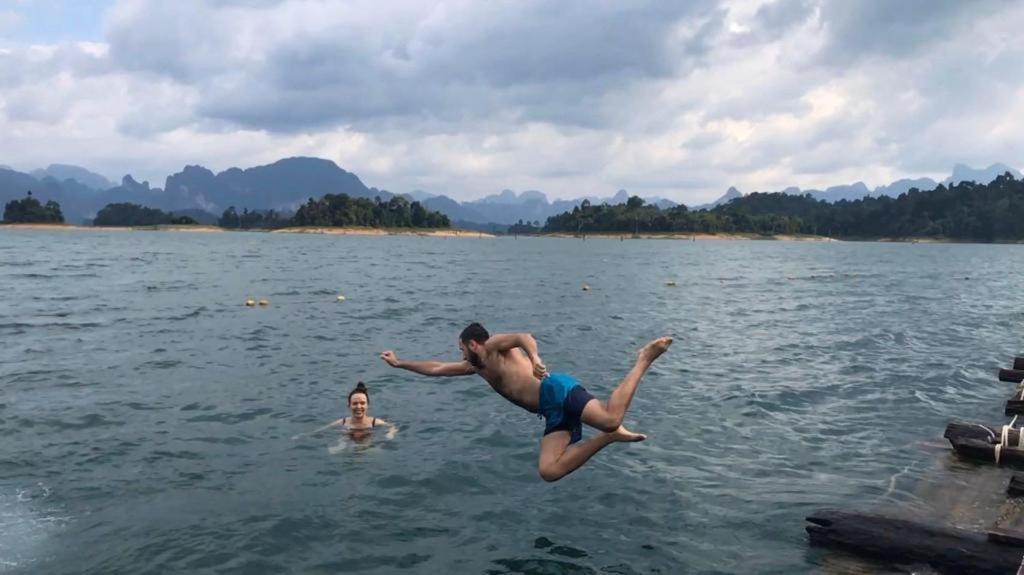 Sleepbox Hostel Suratthani Szuratthani Kültér fotó