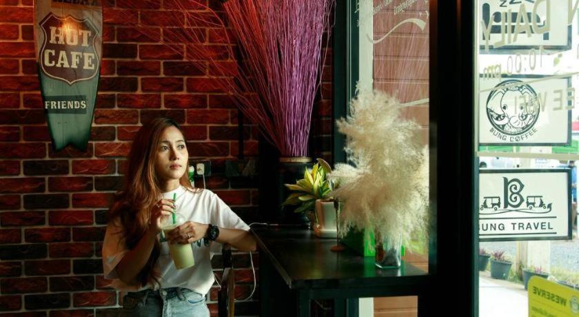 Sleepbox Hostel Suratthani Szuratthani Kültér fotó