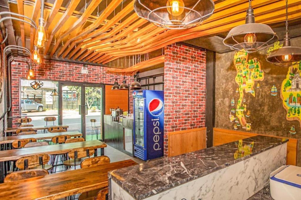 Sleepbox Hostel Suratthani Szuratthani Kültér fotó