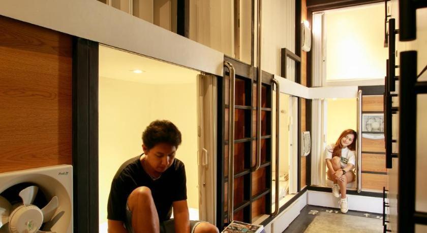 Sleepbox Hostel Suratthani Szuratthani Kültér fotó